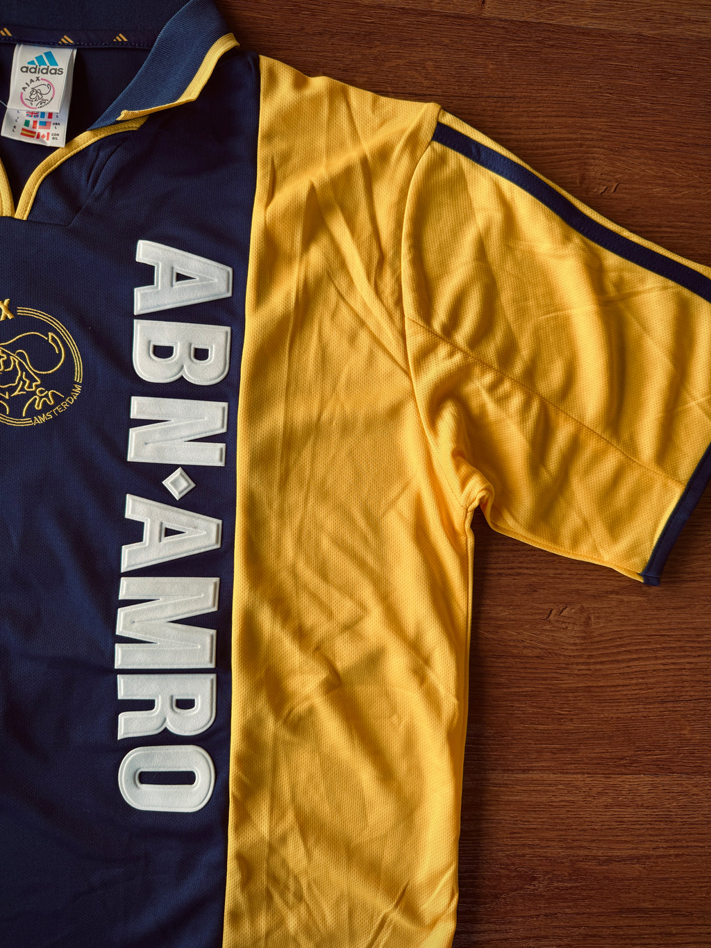 Ajax 2001-2 away Van Der Vaart
