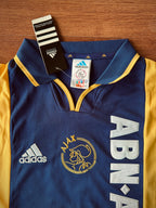 Ajax 2001-2 away Van Der Vaart