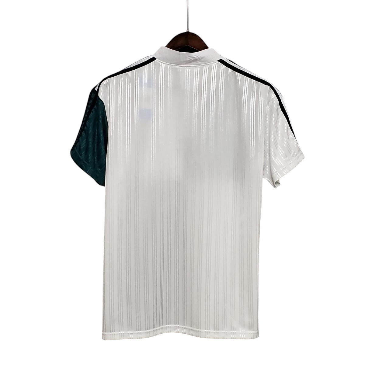 Liverpool away 1995-96
