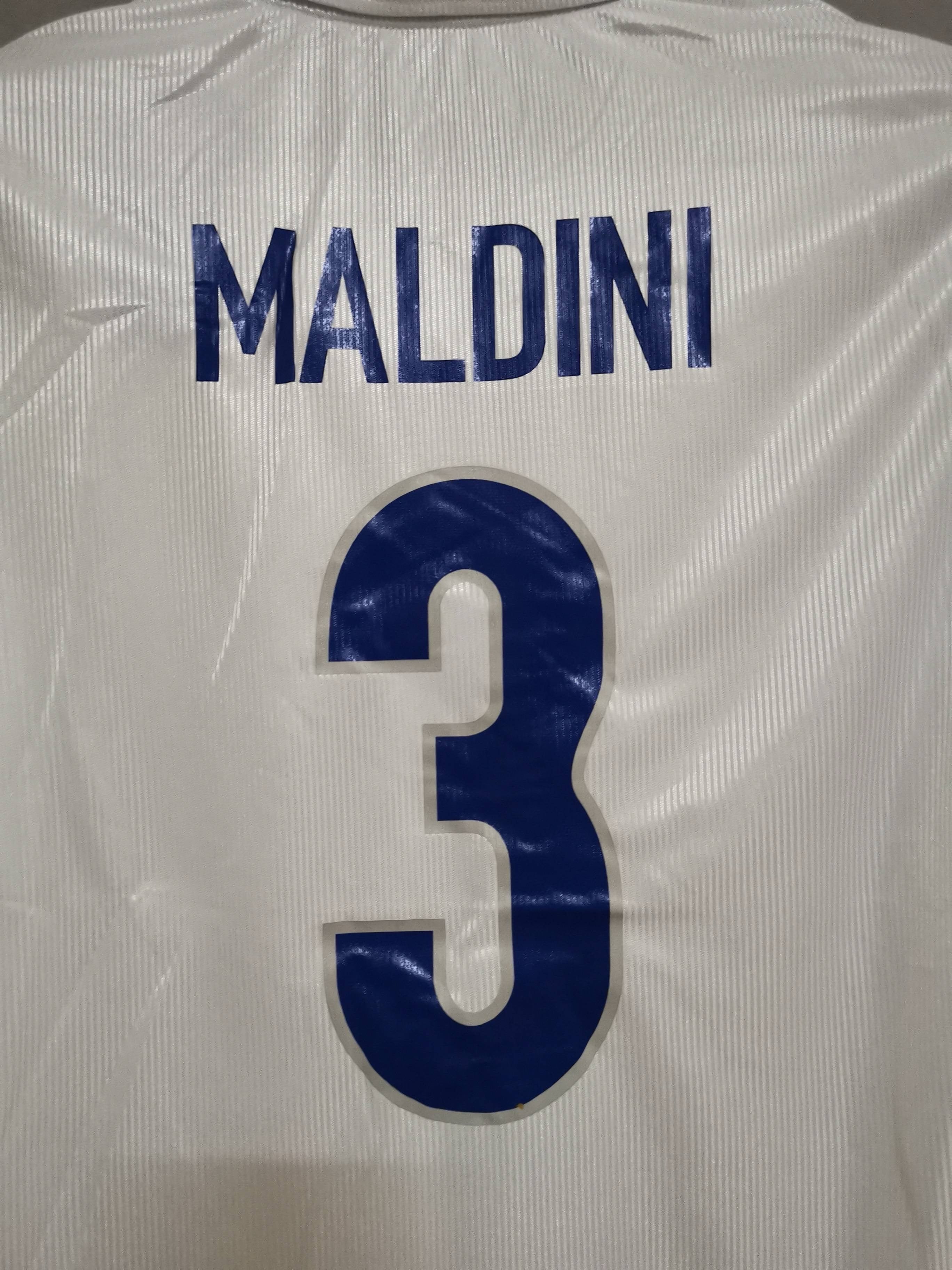 Italy away 1998 Maldini