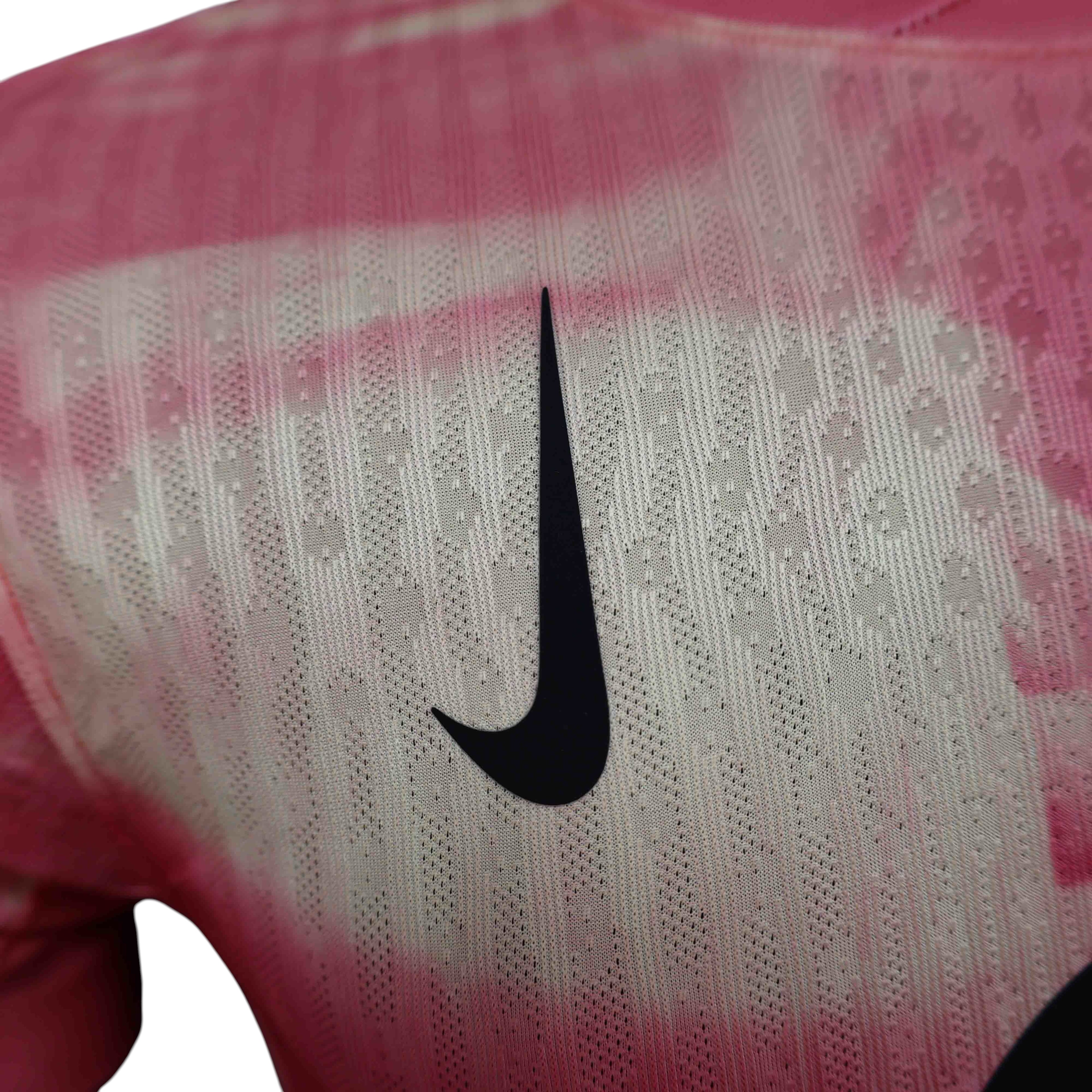 Barcelona special edition pink 2026