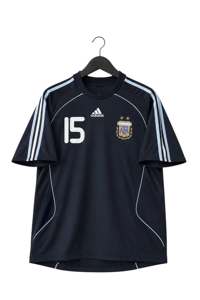 Argentina 2006-7 away Messi#15