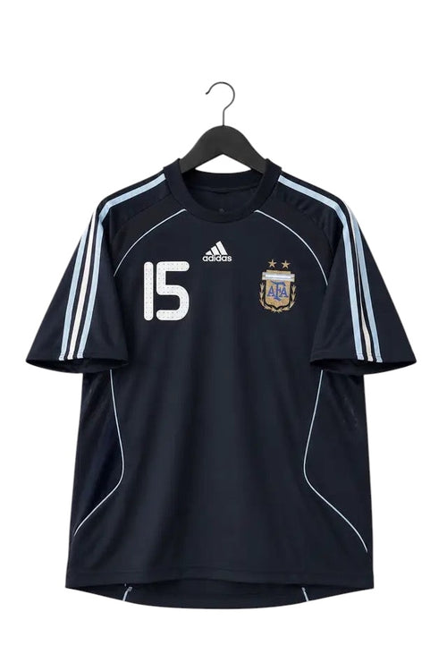 Argentina 2006-7 away Messi#15