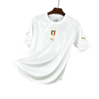 Italy away 2004