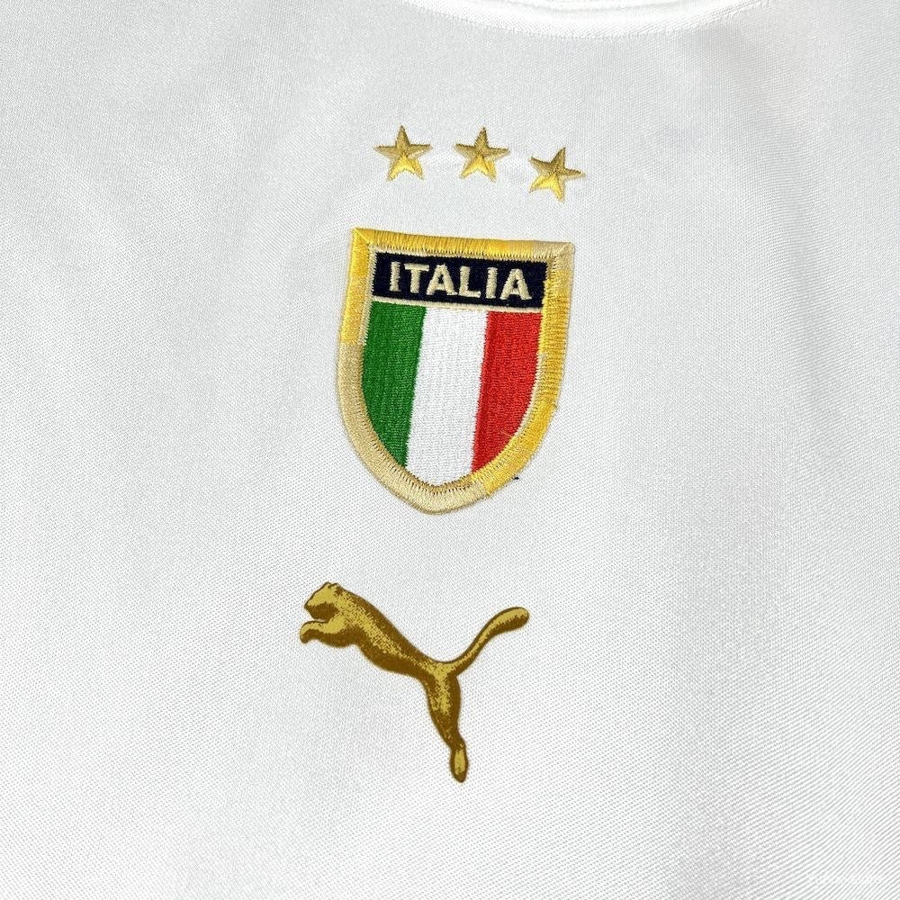 Italy away 2004